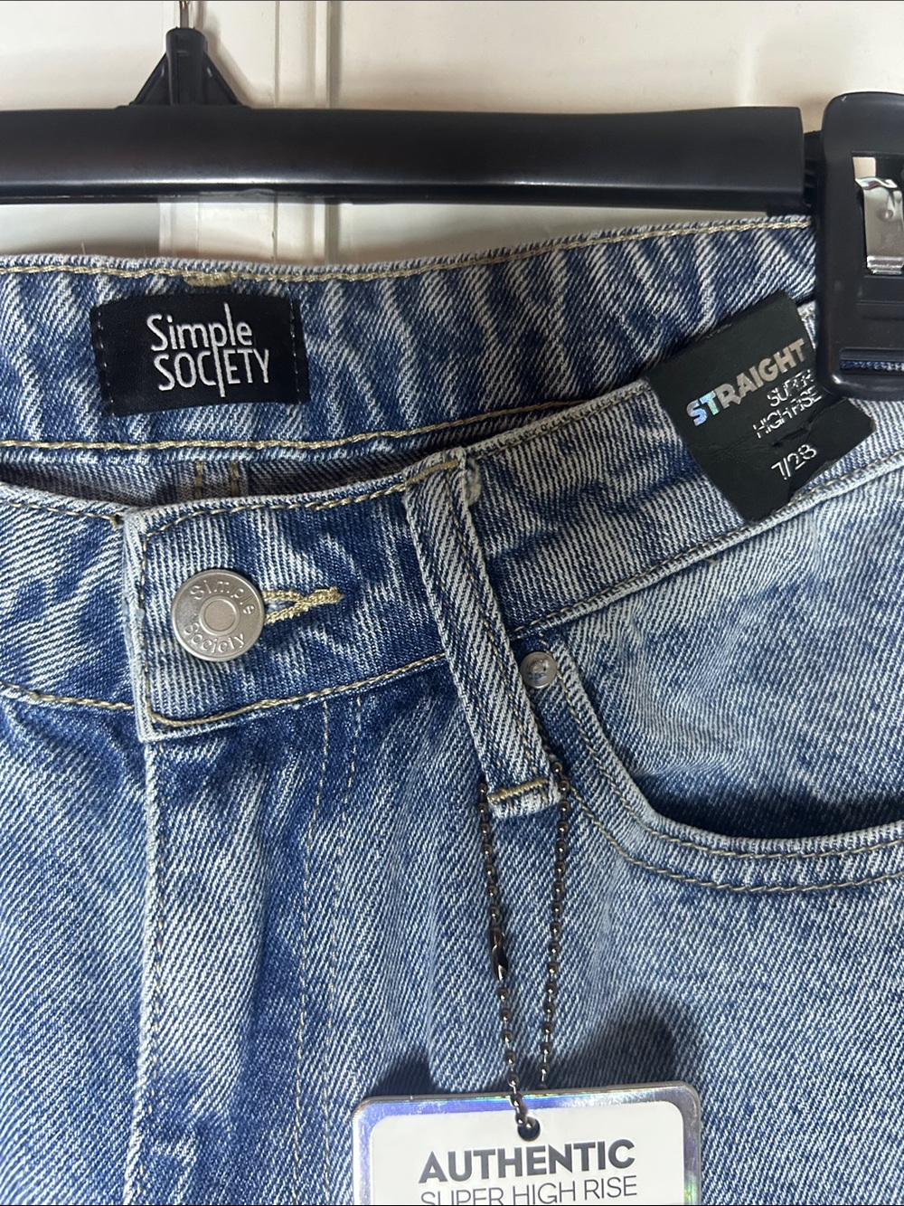 Simple Society Distressed Patchwork Jeans - NWT - Picture 8 of 9
